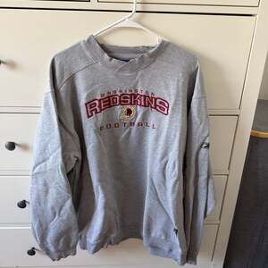 Vintage 90s Nutmeg Mills Washington Redskins NFL Embroidered Crewneck Sweatshirt